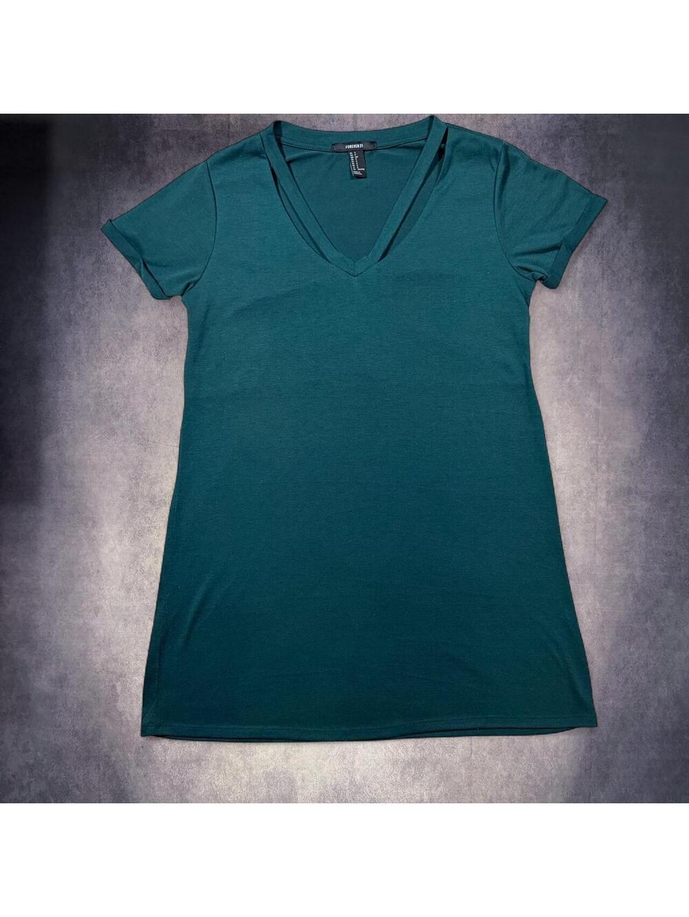 Forever 21 V Neck Green T Shirt
